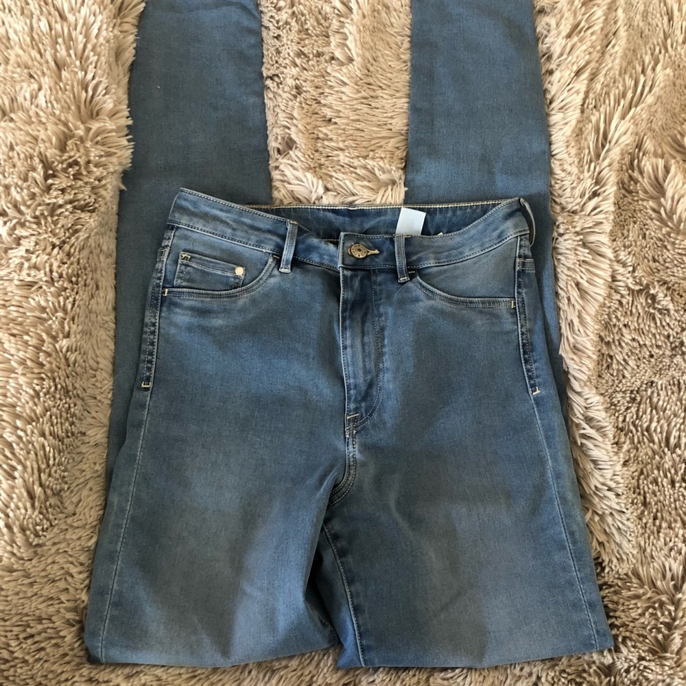 H&M Skinny Jeans NWOT